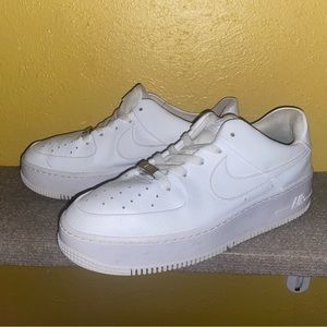 White Air Force 1 Sage Low W 9.5